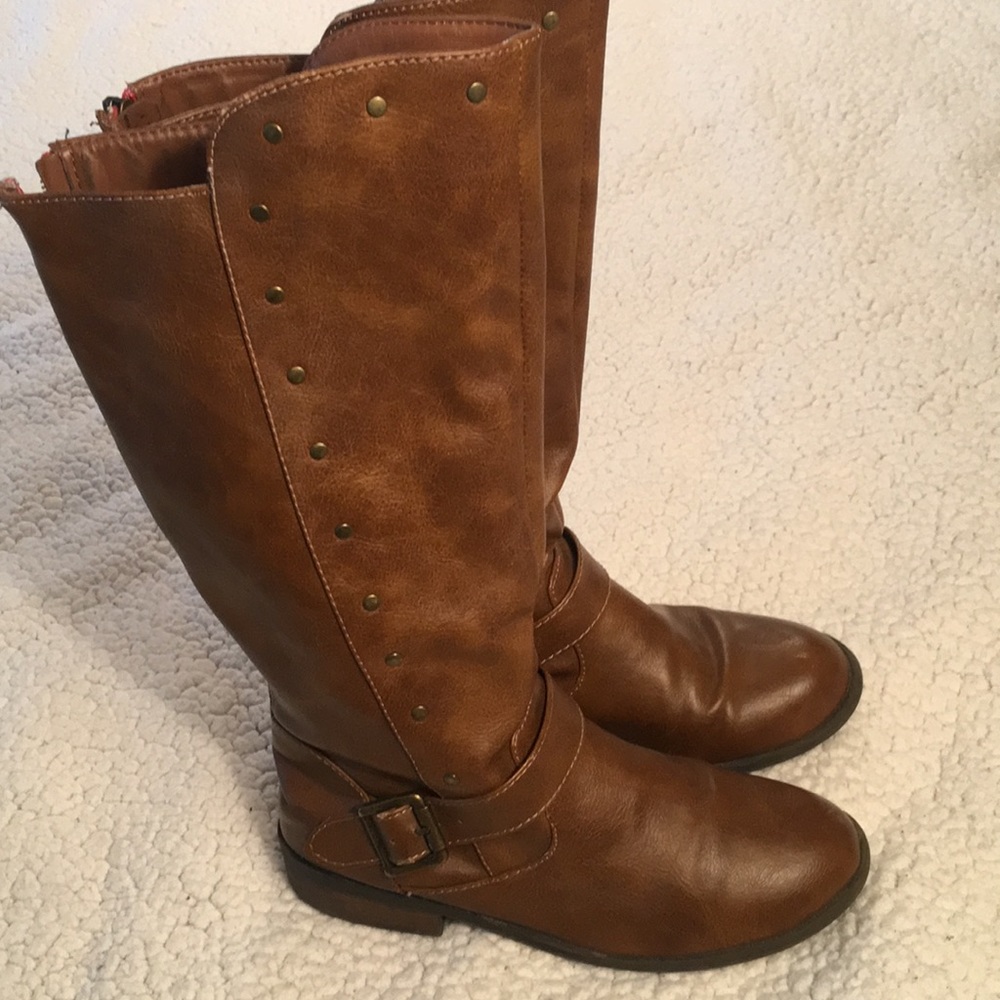 Girls Brown Steve Madden boots